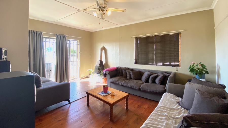 4 Bedroom Property for Sale in Laaiplek Western Cape